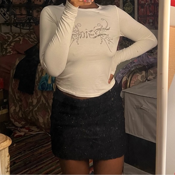 90’s fuzzy black mini skirt - Picture 3 of 4